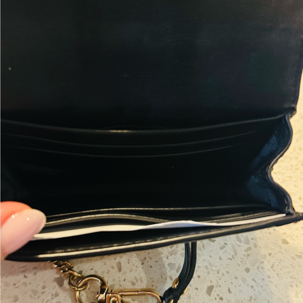 Michael Kors chain wallet - Picture 6 of 7